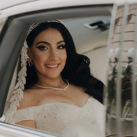 Custom handmade wedding dress/gown Designed with 5 meter veil &3 meter o… - Picture 10 of 17